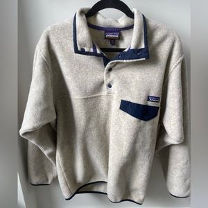Patagonia Men’s Synchilla Snap T Button Pullover Size Medium in oatmeal
